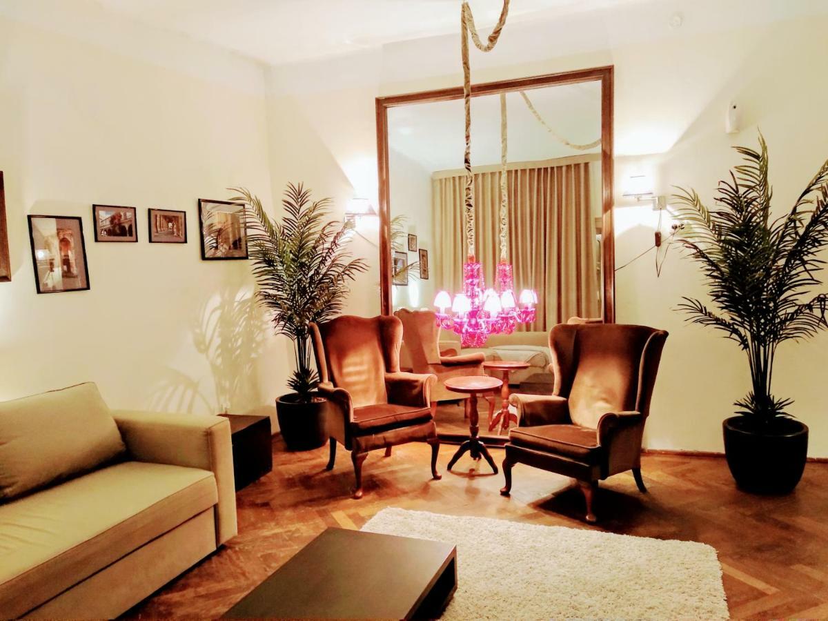 Charming Vintage Apartment Piata Sfatului Brassó Kültér fotó